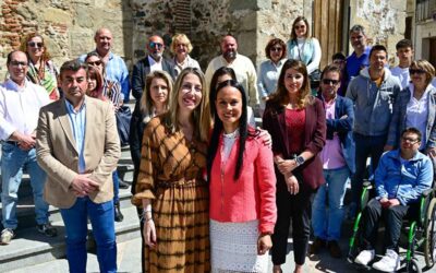 Guardiola califica a Ana Campos como una mujer «preparada y valiente» que liderará el cambio en Monesterio