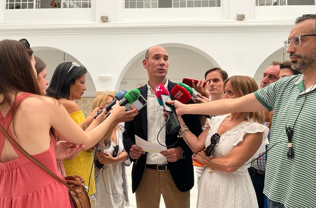 El PP lamenta que a Vara solo le importen sus tiempos, aunque pierdan los extremeños