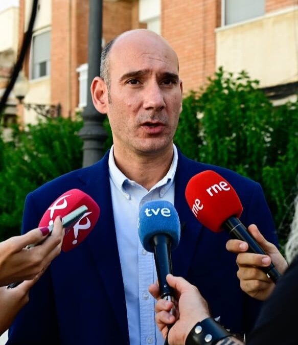 El PP subraya que María Guardiola ha cumplido la promesa de bajar los impuestos antes de los 100 días de gobierno