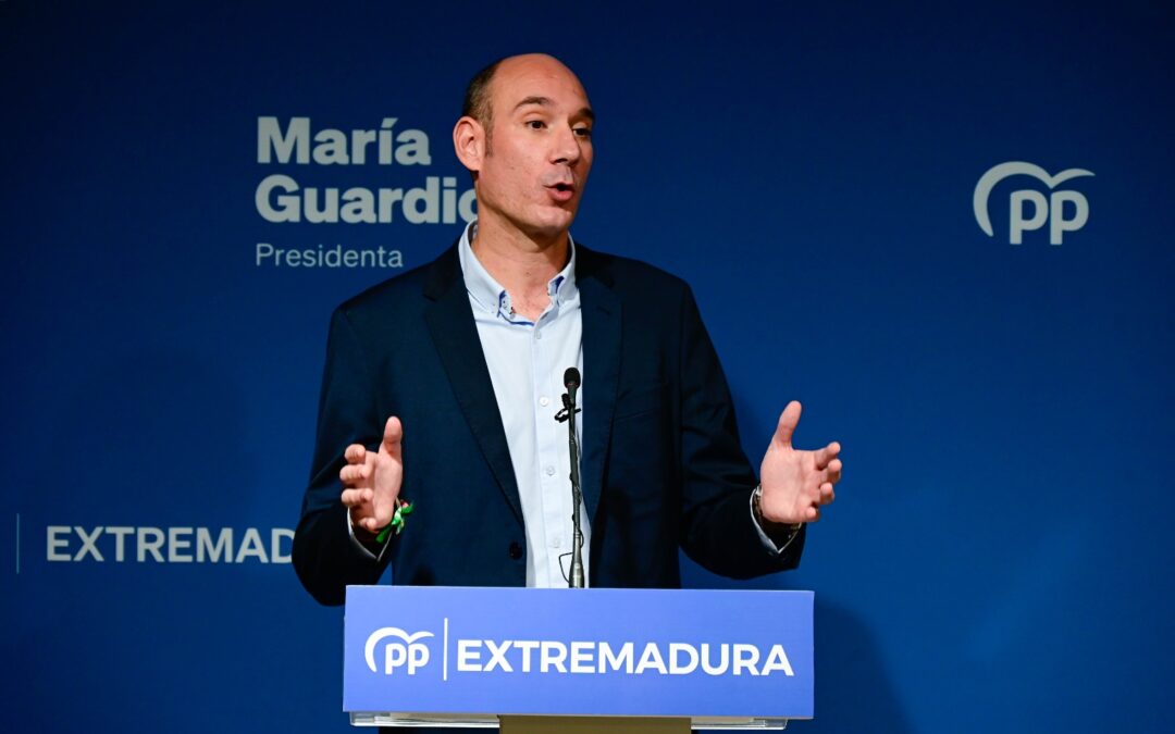 El PP tacha de lamentable la defensa de la amnistía y el silencio de los líderes del PSOE extremeño
