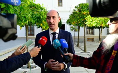 El PP asegura que el acuerdo PSOE-Junts es humillante y que España estará arrodillada a Puigdemont cuatro años