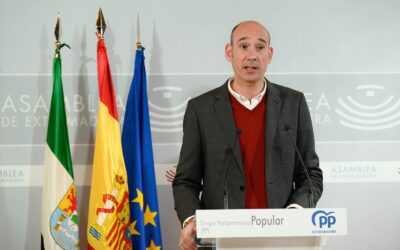 El PP pide a Unidas por Extremadura y PSOE que hagan bien las enmiendas, conforme a la ley, sino quieren que sean rechazadas