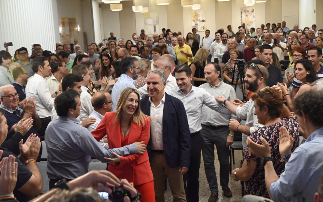 María Guardiola y Elías Bendodo defienden que Extremadura es “más próspera” y tiene “más voz” en España que hace un año