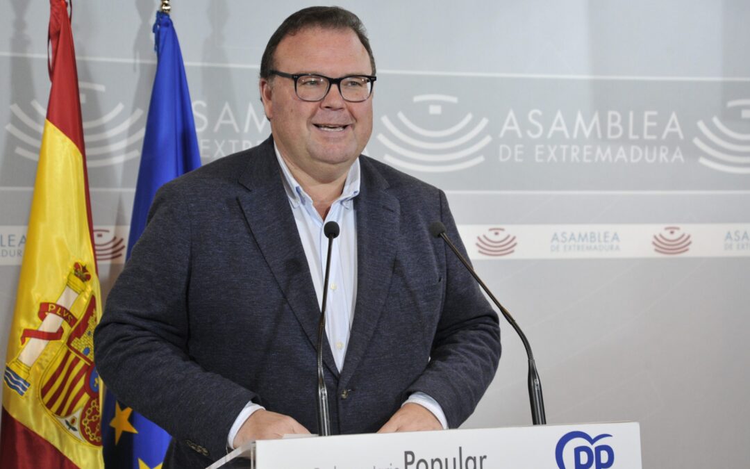 Extremadura es la tercera comunidad donde más desciende el paro con una apuesta del Gobierno de María Guardiola por las empresas y los autónomos