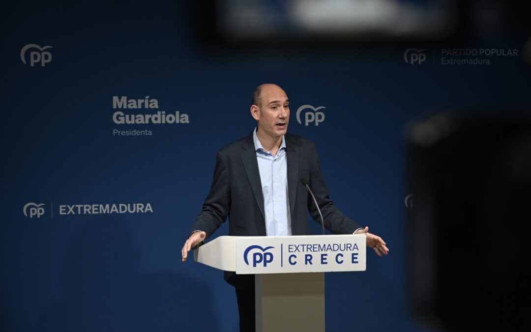 El PP asegura que Extremadura no está para el juego de la silla y que ningún extremeño entiende que los presupuestos se bloqueen por intereses partidistas