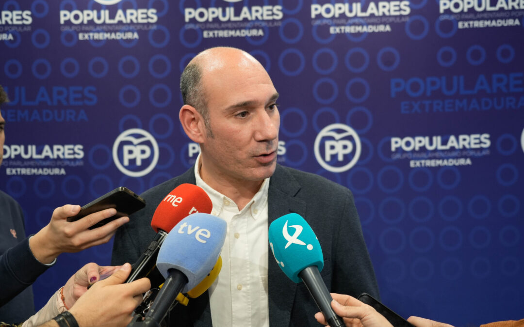 El PP alaba que María Guardiola vuelva a bajar los impuestos, ahora en vivienda y a los pacientes de ELA