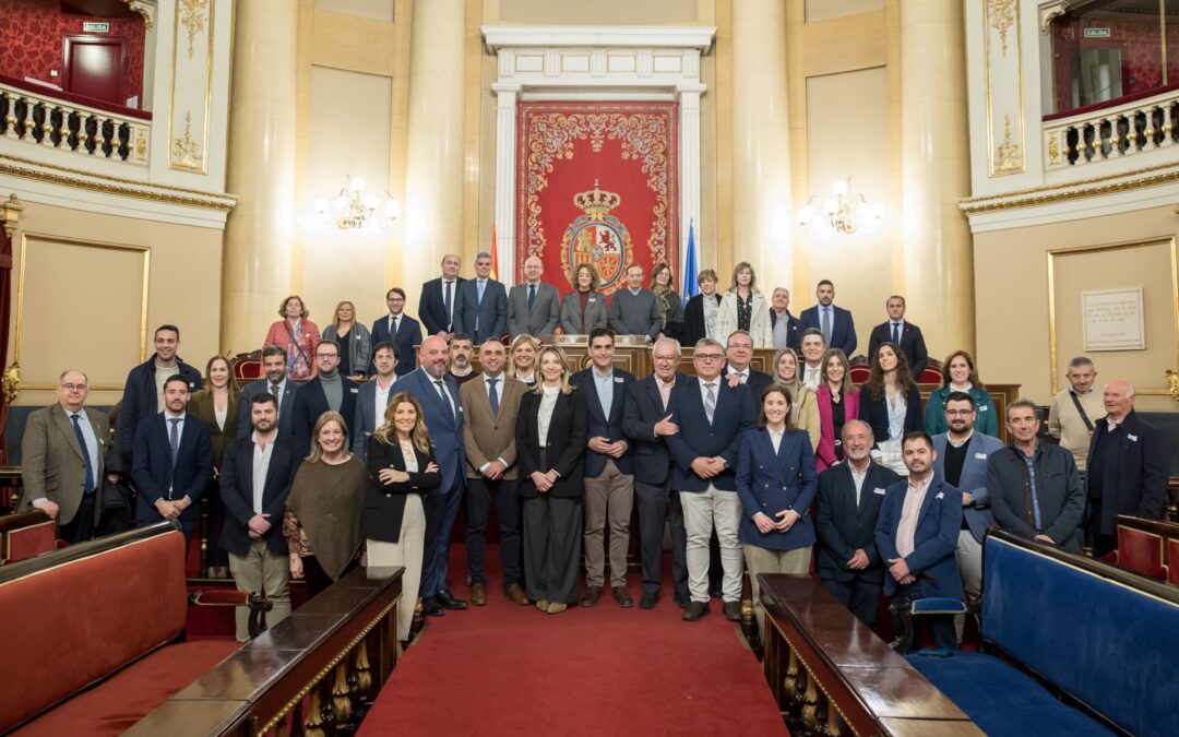 El PP saca adelante la conversión de la N-432 en la autovía A-81, que une Badajoz con Córdoba, Jaén y Granada, a pesar de los votos en contra del PSOE