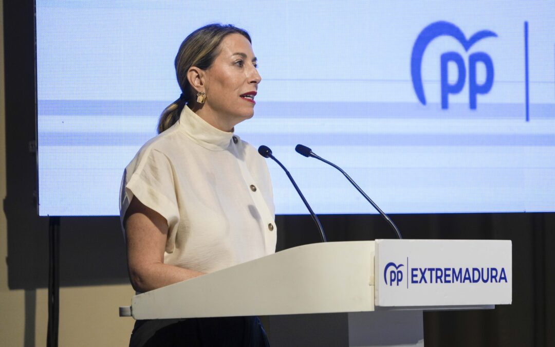 María Guardiola presenta la “nueva estructura regional del PP” y pide a todos que se preparen “para salir a ganar” las municipales de 2027